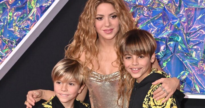 Shakira en problemas por descuidar a sus hijos