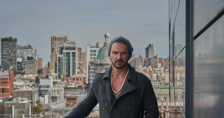 Ricardo Arjona vuelve a los escenarios y lo anuncia desde el Madison Square Garden