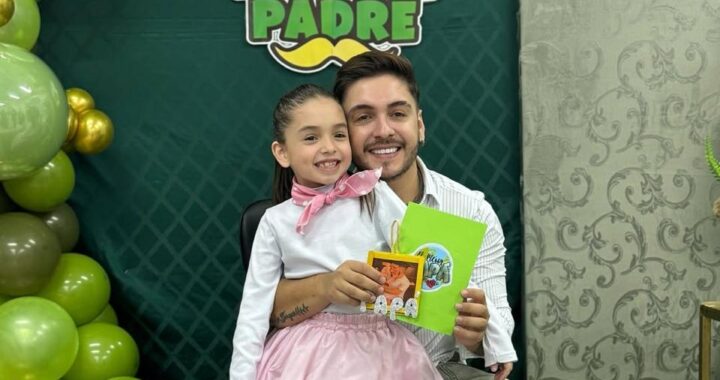 ¡Papá orgulloso! Will Fretes acompaña a su hija en su debut sobre el escenario