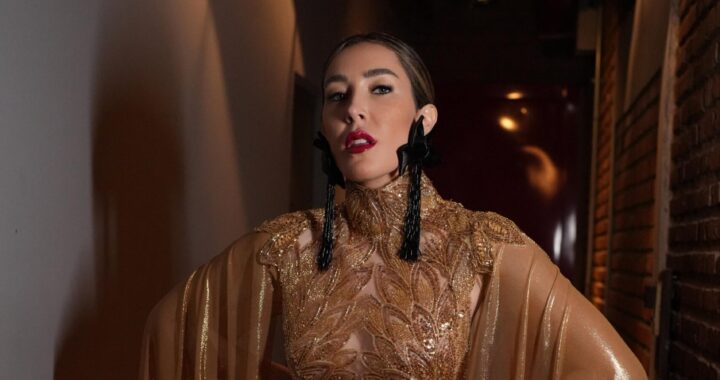 Michelle Chase Bendlin deslumbra en el backstage del desfile de Carlos Burro
