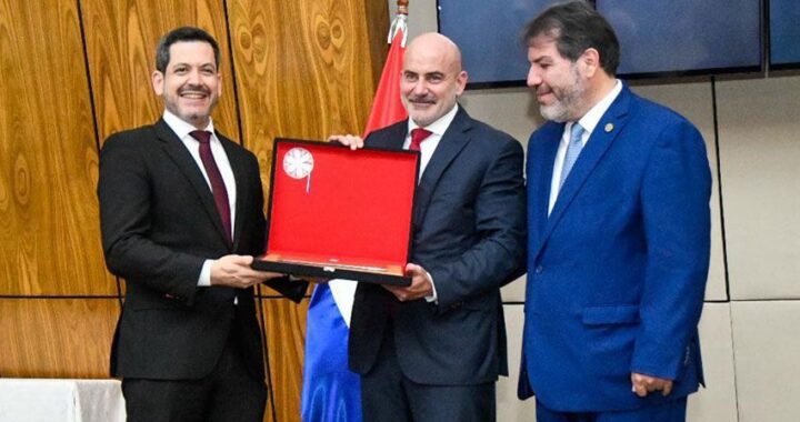 El Congreso distingue al SNT por su compromiso con la libertad de prensa