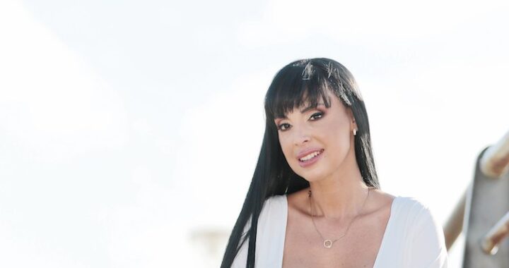 Shirley Reyes denunció un calvario migratorio en Chile junto a su hijo