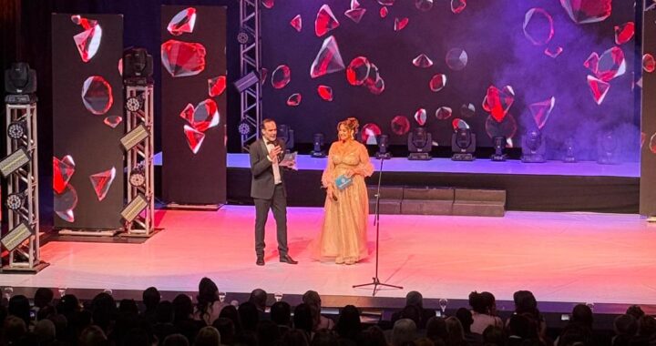 Arrancó Miss Paraguay, la gran gala deslumbra desde el Teatro Guaraní