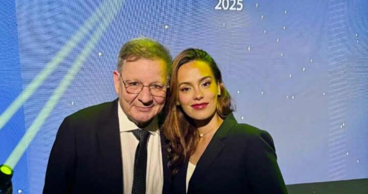 Carlos Martini y Romina Mendoza brillan en los Premios Benenson