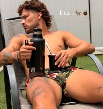 Bruno Valdez se roba las miradas de sus fans en mini vacaciones