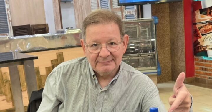 Carlos Martini se disculpa por un mensaje polémico y recibe respaldo en redes