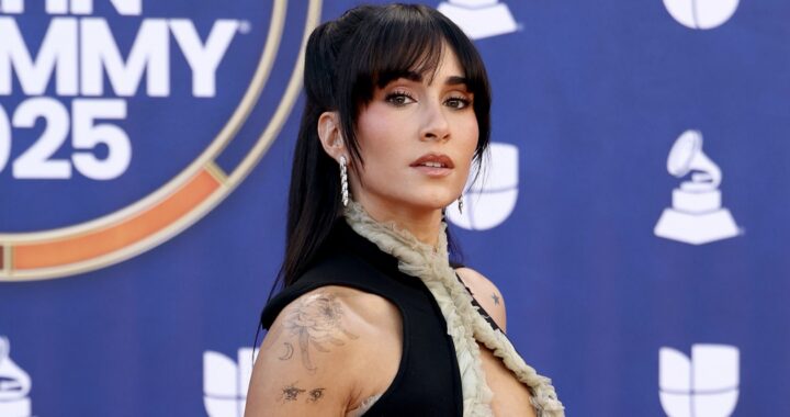 Aitana baja del Asunciónico y deja sin su show al público paraguayo