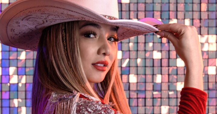 Marilina vuelve a sus raíces con polcas junto a su tío Mario