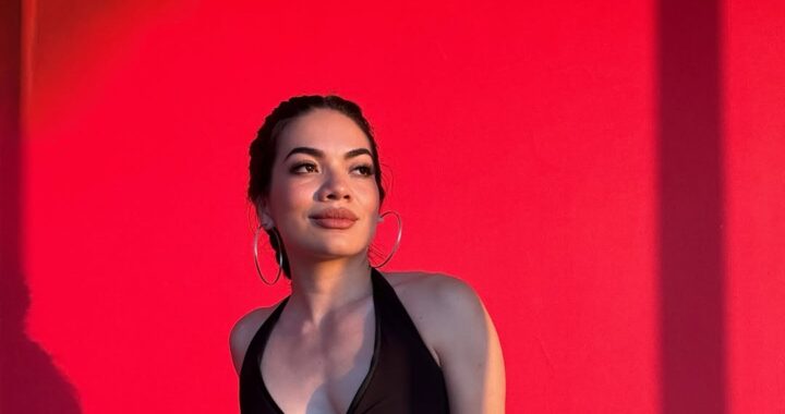 Chenny invita a dejar de medir el valor de una mujer por su estilo de vida