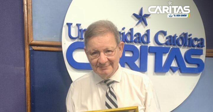 Carlos Martini recibe reconocimiento como “Amigo solidario del guaraní”