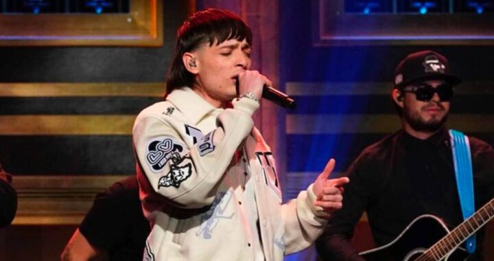 Peso Pluma genera polémica en la NBA por negarse a una selfie