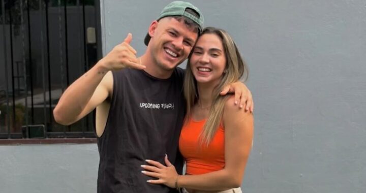 Arita Jiménez presume el especial regalo que le hizo Richard Sánchez