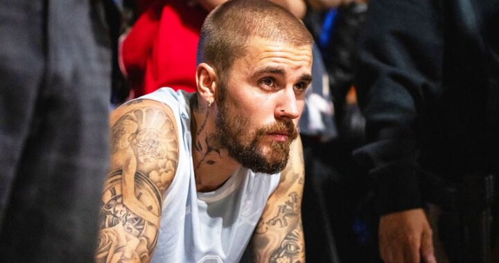 Justin Bieber sorprendió con un show secreto sin celulares