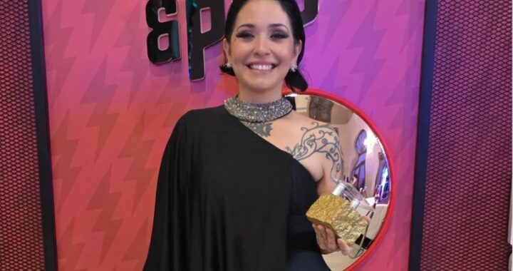 Andrea Valobra responde con dureza a las críticas y genera debate en redes