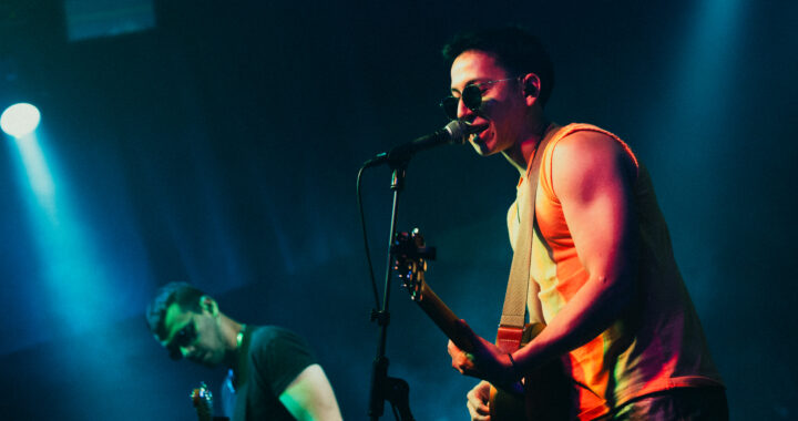 Álvaro! Lanza su primer álbum en vivo “DVAP: Vivo en Asunción”