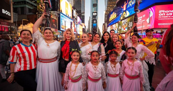 Paraguay brilló en Times Square con danza y orgullo guaraní