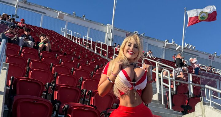 Eli Villagra deslumbró a la hinchada internacional durante el partido de la Albirroja