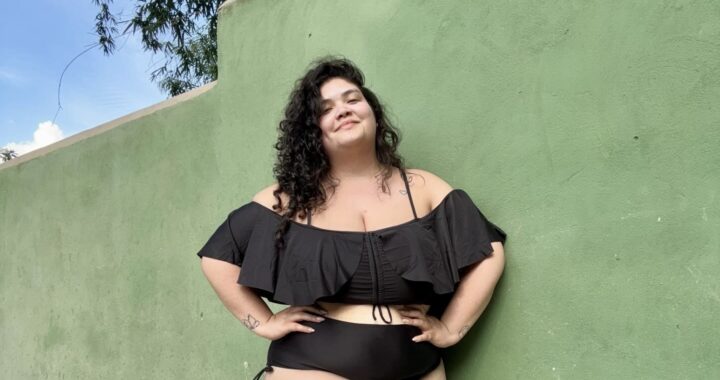 ¡Galán al ataque! Valeria Valdez fue sorprendida con un impactante ramo de rosas rojas en América Paraguay