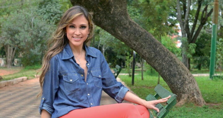 Pabla Thomen revivió los momentos de pánico que pasó junto a su pequeña en pleno vuelo